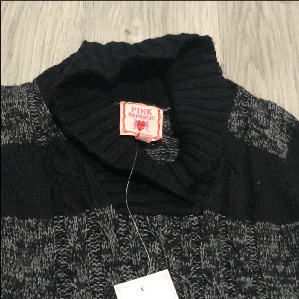 Knitted Top - Picture 4 of 4